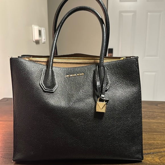 MICHAEL Michael Kors Handbags - Michael Kors Handbag/Crossbody